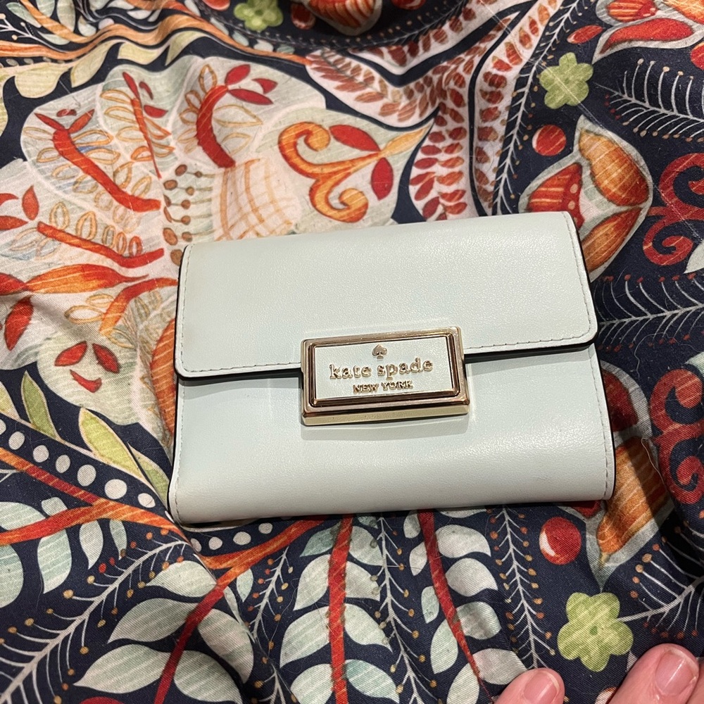 Kate Spade Light Blue/Green Wallet, NO CALLOUTS